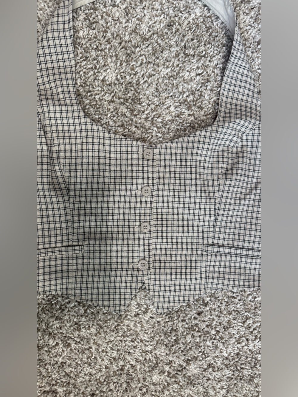 Keep On Charming Plaid Linen Cropped Vest - Picture 7 of 9
